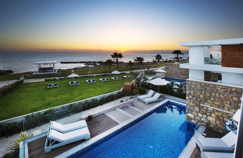 Paphos Villa | SUPERB BEACH FRONT Modern villa with Heated Pool, Ideal for Weddings (9 -303)