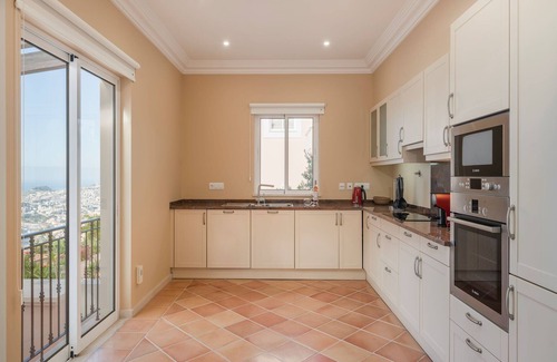 Sao Goncalo Villa | Superb Funchal Villa | Palheiro Ocean Vila | 3 Bedrooms | Sea & City Views