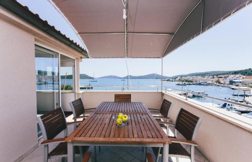Susica Apartment | Superb main square residence