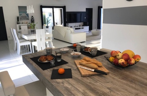 Mees House | Superb modern villa 25 min from Hossegor