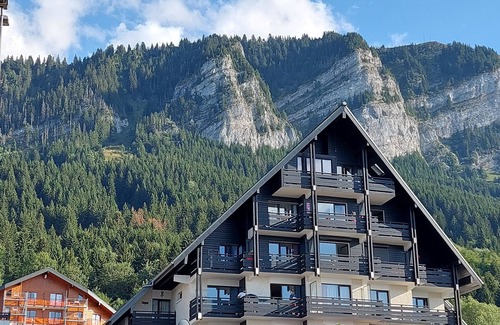 Thollon-les-Memises Apartment | Superb renovated apartment with large terrace