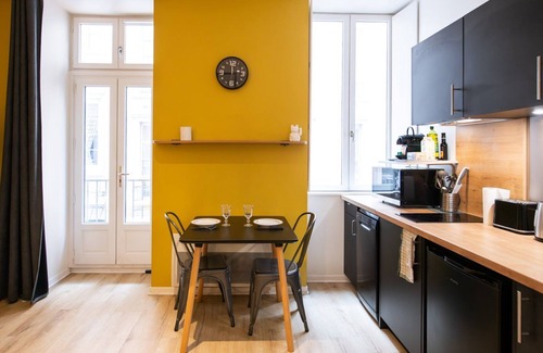 Les Cordeliers Apartment | Superb studio with balcony city center Opera