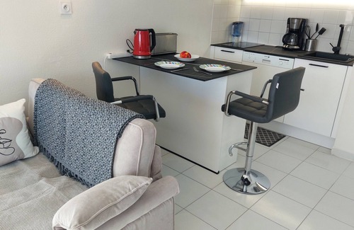 Frejus Port Apartment | Superb top floor apartment in a 4* spa complex right on the waterfront overlooking yacht harbour of Frejus,Alps and Mediterranean Sea. Garage, big pool and free WI-FI