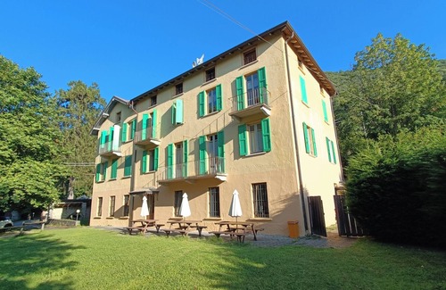 Oggebbio Villa | Superb villa in the mountains with private garden