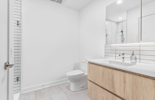 Gay Village Apartment | Superbe Loft au Centre-ville de Montréal