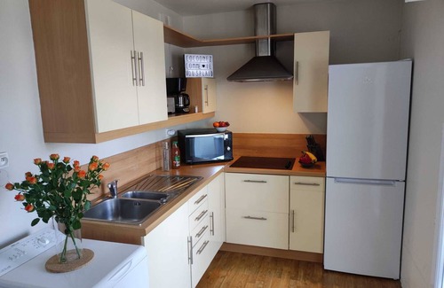 Concarneau Apartment | Superbe studio avec place de parking privative