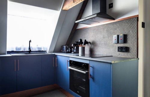 Heybridge Apartment | Superior 1 bedroom apartment - The D'arcy Suite