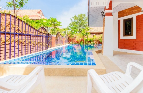 South Pattaya Villa | Superior 4 bedroom villa - Garden Villa - Pattaya Holiday House - Walking Street