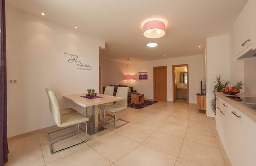 Schenna Apartment | Superior apartment with terrace and wonderful panoramic view