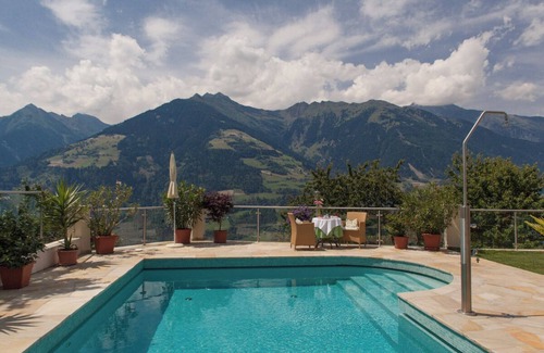 Schenna Apartment | Superior apartment with terrace and wonderful panoramic view