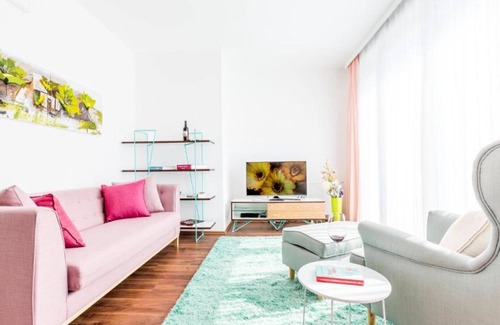 Simmering Apartment | Superior Apertment