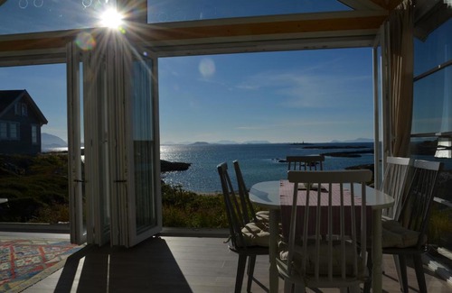 Bjarkoy Municipality Cabin | Superior Cottage with Sea View in Senja