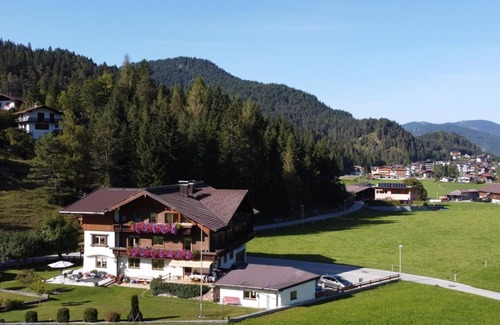 Achenkirch Apartment | Superior Doppelzimmer mit Balkon - Frühstückspension Seeblick