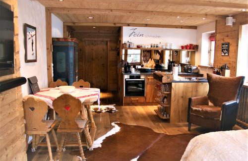 Inzell Apartment | Superior Suite Bergparadies Sauna - barrierfree
