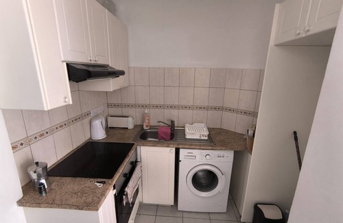 Paphos Apartment | Superstar free Internet free welcome pk