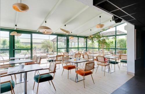 Bourg-les-Valence Hotel | Sure Hotel by Best Western Valence Nord