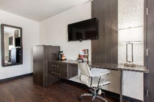 Downtown Phoenix Hotel | SureStay Hotel by Best Western Phoenix Airport