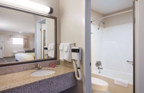 Rockdale Hotel | SureStay Hotel by Best Western Rockdale