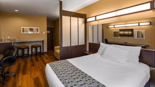 Buckhannon Hotel | SureStay Plus Hotel by Best Western Buckhannon