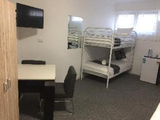 Charlestown Hotel | Surf Beach Motel Newcastle