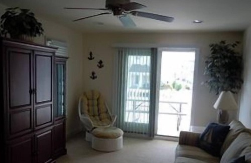 Surf City House | Surf City Ocean Block Contemporary