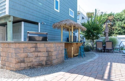Surf City House | Surf City Ocean Block with Pool
