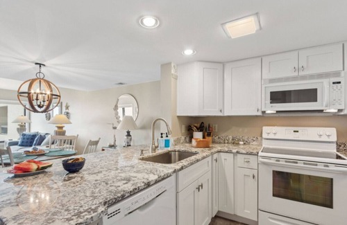 Amelia City Apartment | Surf & Racquet B156 - 4800 Amelia Island Pkwy B156