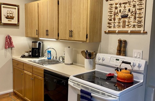 Briny Breezes Cottage | Surf Road Cottage Unit 1 - at the beach