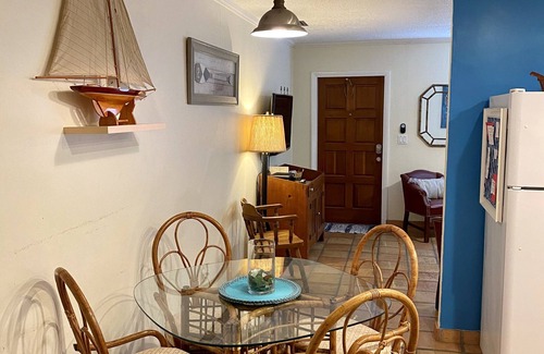 Briny Breezes Cottage | Surf Road Cottage Unit 1 - at the beach
