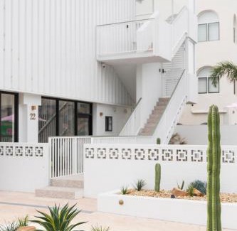 Wollongong Hotel | Surfside 22