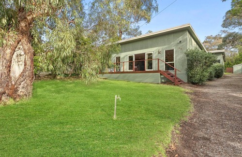 Anglesea House | Surphy G - This single-story house offers a comfortable and relaxing retreat