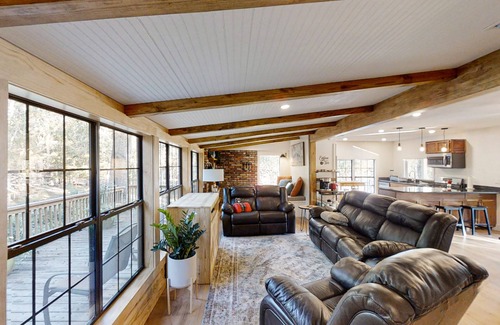 Old Town House | Suwannee River Home with Boat Dock & Launch, Riverfront Deck, Dogs OK