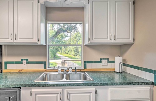 Branford Cabin | Suwannee Riverfront Home: Grill, Near Springs