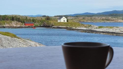Averoy Municipality House | Sveggvika Guesthouse