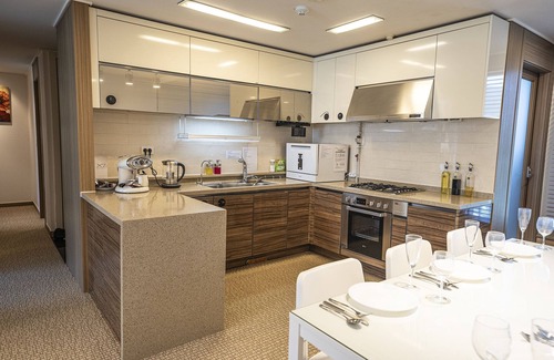Yeongtong-gu Apartment | SWA Tailored Serviced Home near GWANGGYO STN