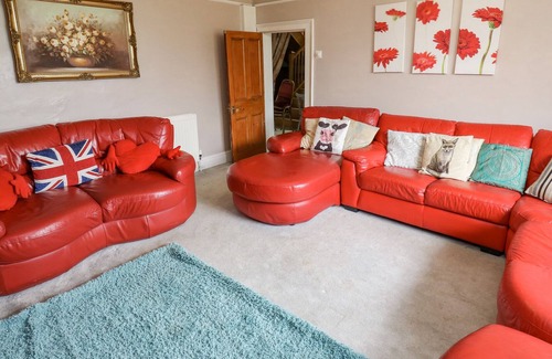 Kirk Sandall Other | SWALLOWS FARM, character holiday cottage in Stainforth, Doncaster