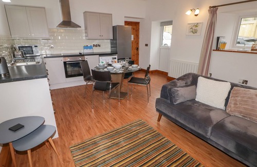 Kilgetty Cottage | SWALLOWS RETREAT, pet friendly, character holiday cottage in Carew