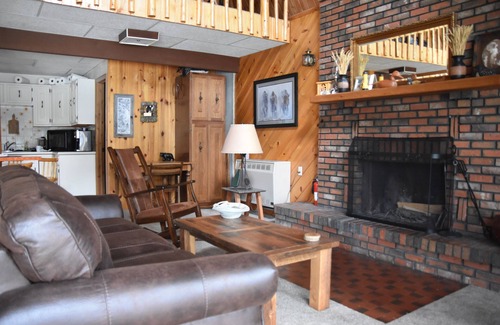 Bigfork House | Swan Lake House - 100 Feet of Waterfront-2bd 2bath