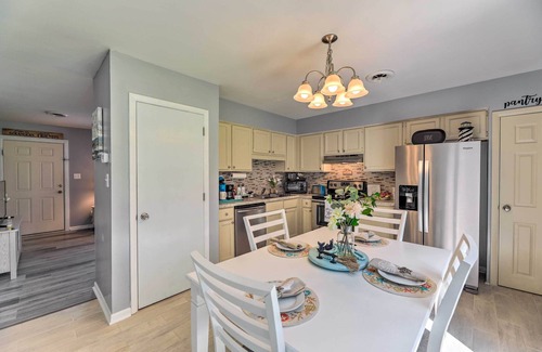 Swansboro House | Swansboro Coastal Home < 3 Mi to State Park!