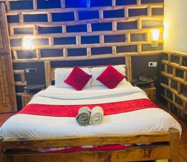 Junagadh Hotel | Swastik Royal Lodge