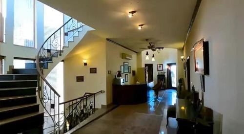 Sahibganj Hotel | Swastipura Lounge