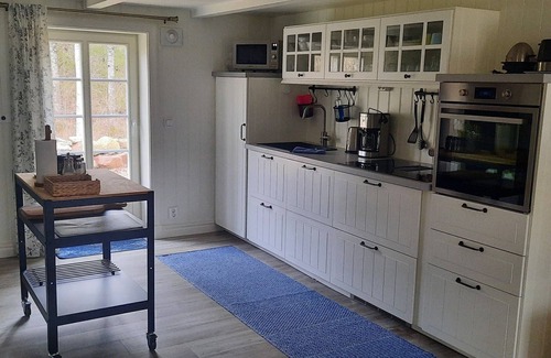 Nybro House | Swedish idyll - dreamlike secluded location - close to the lake - sauna - pool table