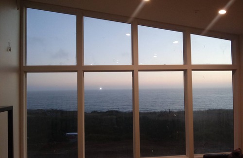 Westport House | Sweeping ocean views in stunning modern house on 20 acres