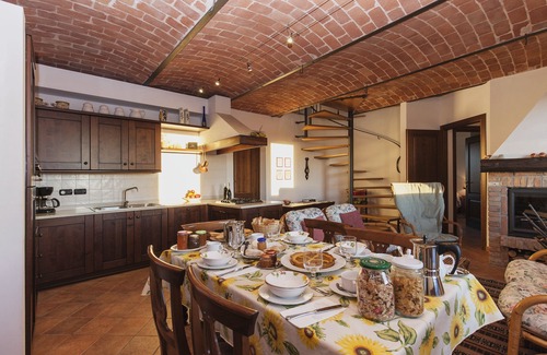 Trezzo Tinella Villa | Sweeping Vineyard Views from Your 3 Beedroom Getaway - CIR 004231-00002 401383