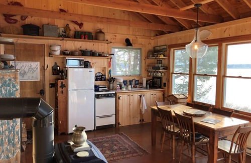 East Boothbay House | Sweet cottage on the water with amazing views!