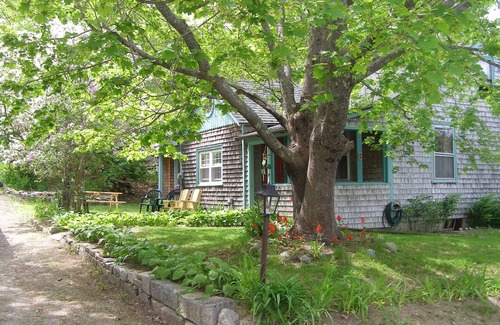 Hulls Cove Cottage | Sweet Cottage One Quarter Mile From The Entrance To Acadia National Park.