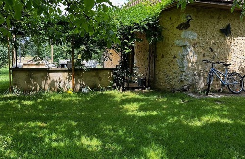 Douville House | Sweet Country Cottage in purple Périgord