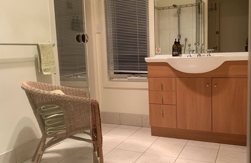 Lara House | Sweet Dreams Retreat At Lara