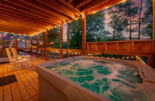 Black Bear Falls House | Sweet Escape By Ghosal Luxury Lodging
