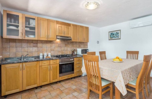 Korenici House | Sweet Home Ana with jacuzzi